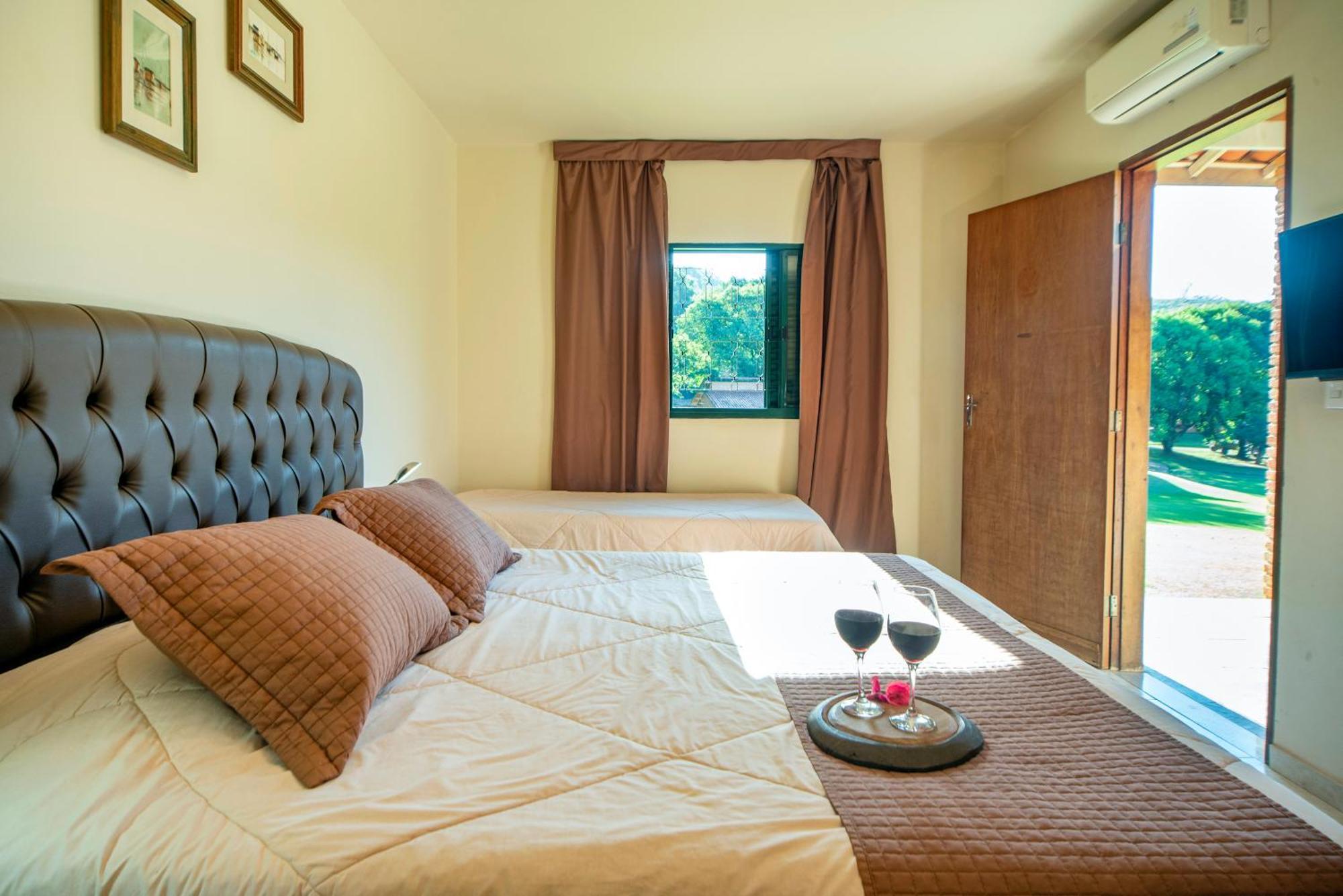 Hotel Fazenda Reviver Araçoiaba da Serra Kültér fotó