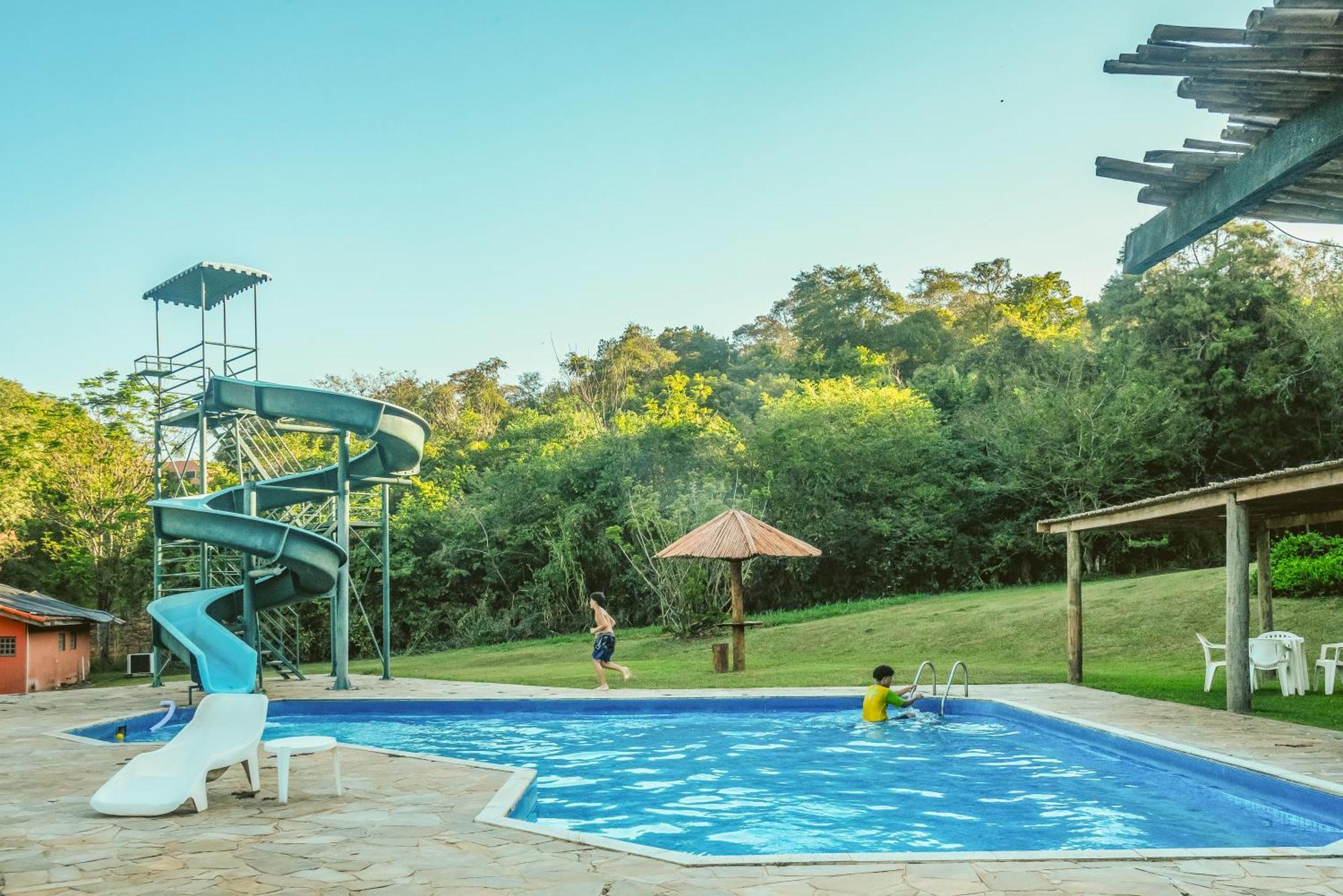 Hotel Fazenda Reviver Araçoiaba da Serra Kültér fotó